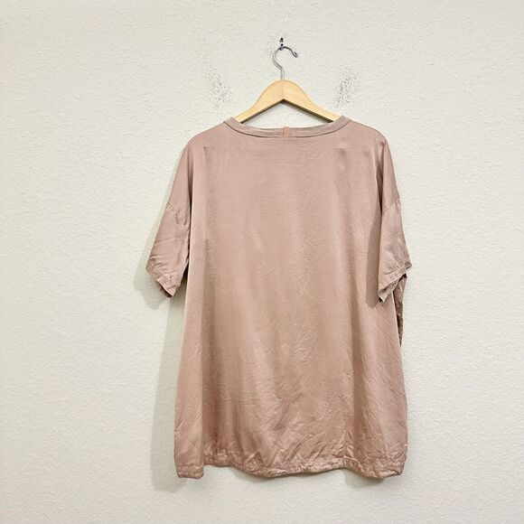 LUNYA Washable Silk Pajama Top T-Shirt w Pocket in Otium Tan - Picture 4 of 7